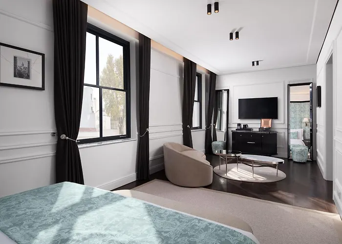 Sanasaryan Han, A Luxury Collection Hotel, מלון 5*