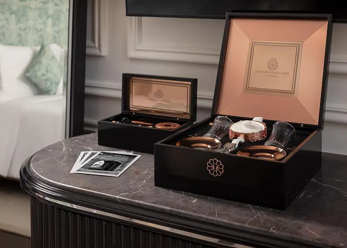 מלון Sanasaryan Han, A Luxury Collection Hotel, 5*