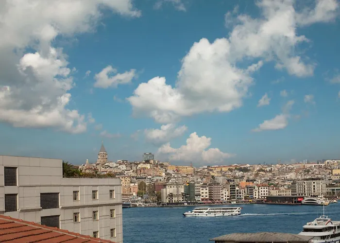 Sanasaryan Han, A Luxury Collection Hotel, מלון