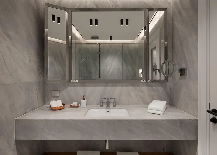 Sanasaryan Han, A Luxury Collection Hotel,