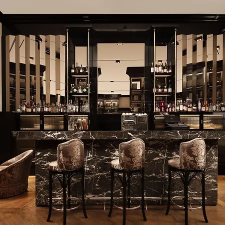 Sanasaryan Han, A Luxury Collection Hotel, Отель 5*